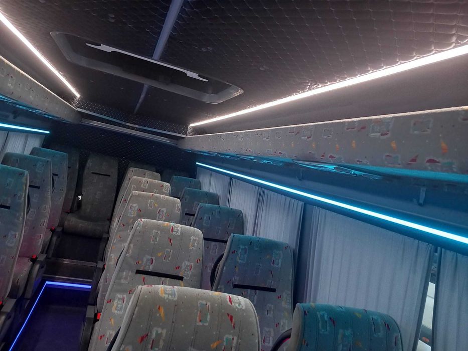 Inchirieri microbuze