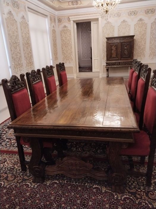 Антикварная мебель