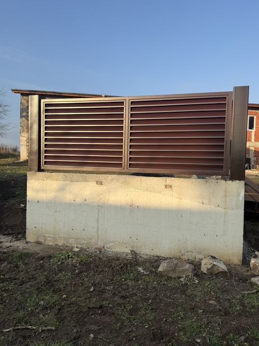 Огради и врати тип щора