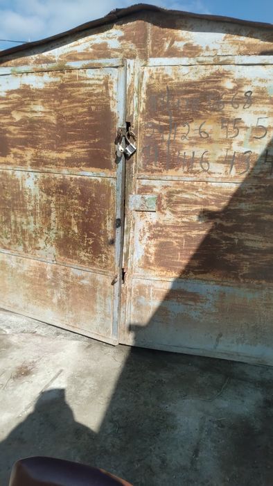 Продаётся гараж.