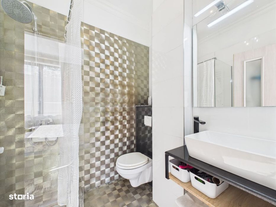 Ap de lux 3 camere, Pajura-Damaroaia,bloc boutique,cu terasa generoasa