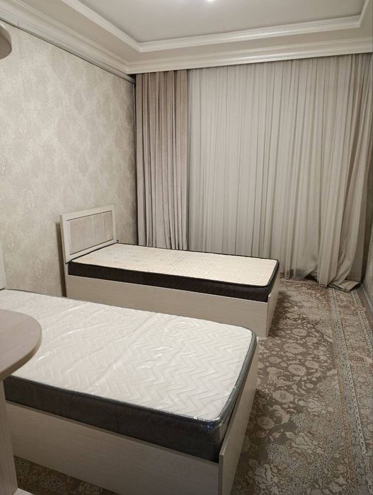 Продается 3х ком квартира в новостройке, ор-р: массив Кушбеги, 77м²