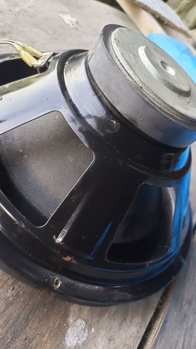 Сабвуфер  продам отличный