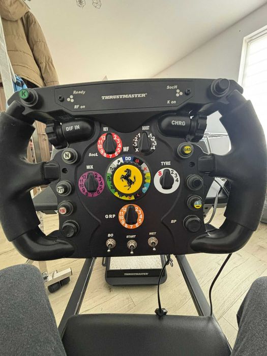 Sim Racing complet Thrustmaster T300 + F1 + T-LCM + F-GT
