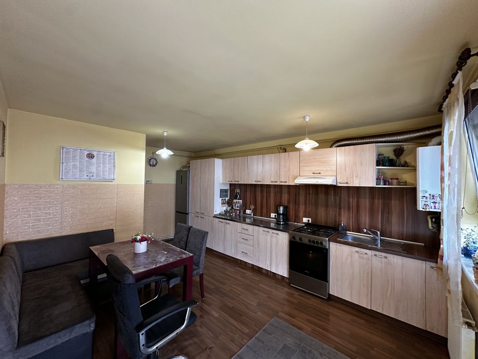 Apartament 4 camere 2 băi balcon Str.Rusciorului Sibiu