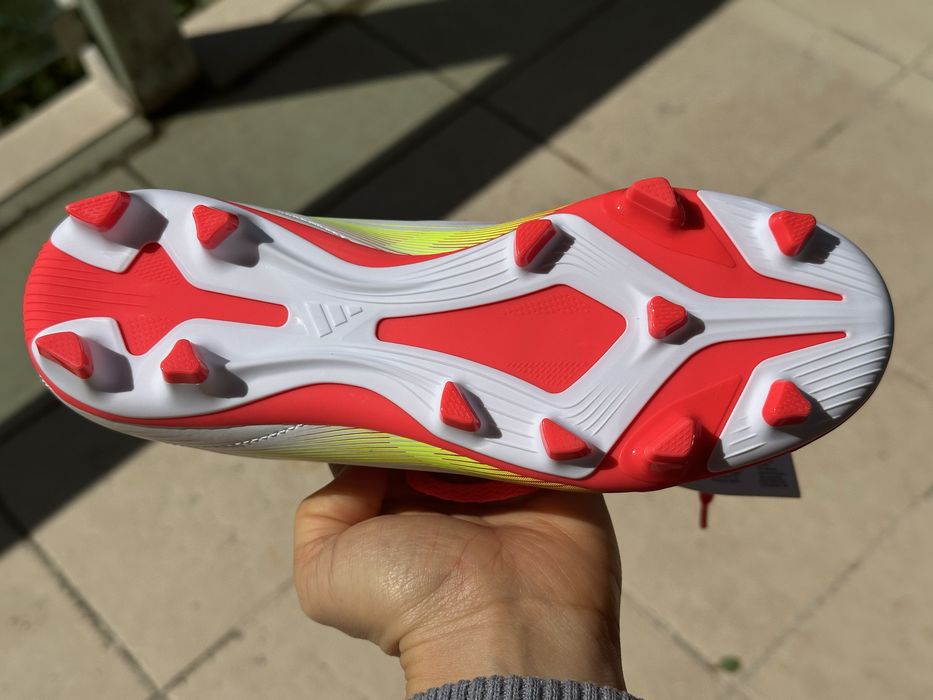 Професионални Бутонки за футбол размер 35 , 21 см