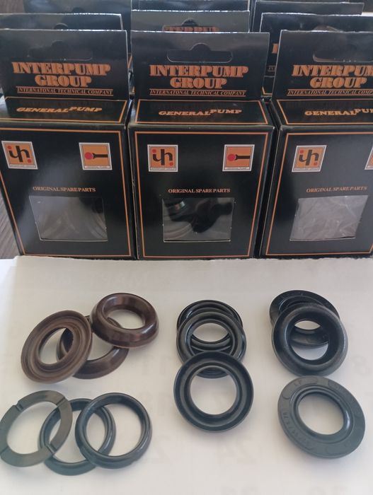 Уплътнители за водоструйки INTERPUMP, AR,Howk