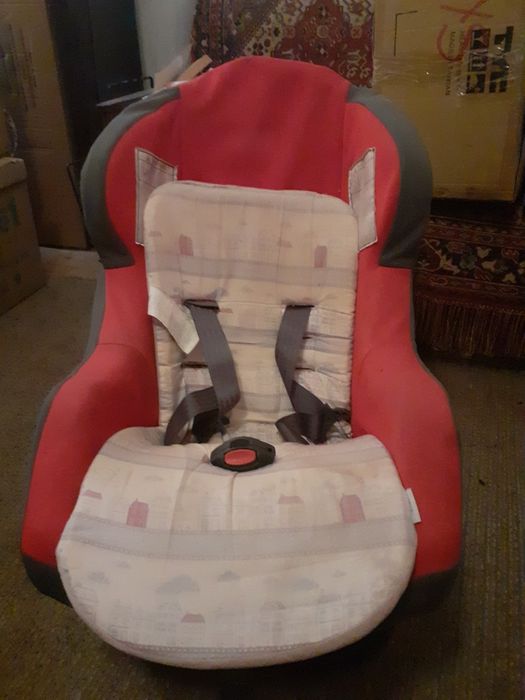 детско столче за кола Chicco  от 0-18 кг.