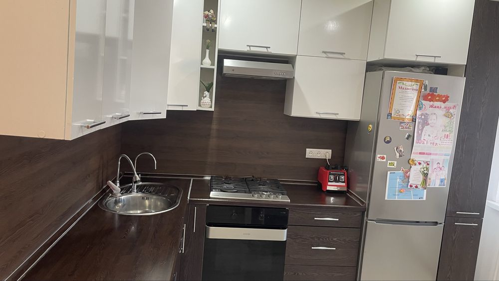 продам 3-х комнатную квартиру