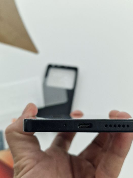 Xiami  Redmi note 13 Pro