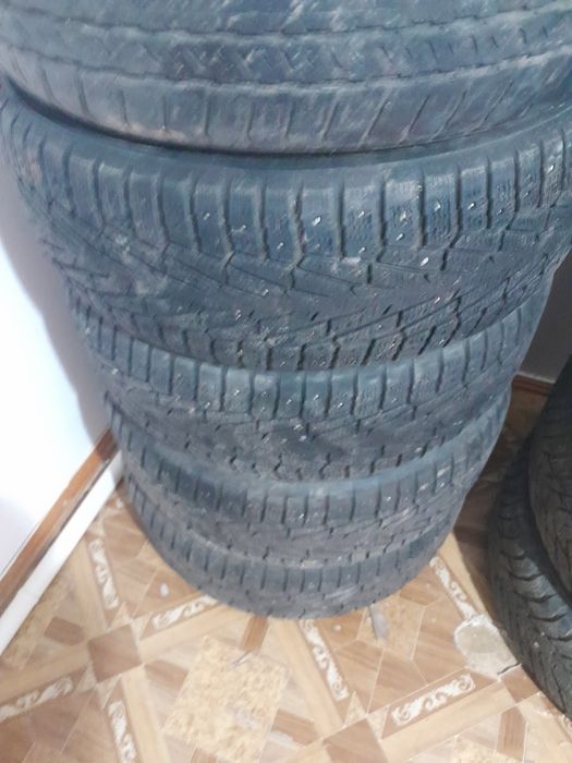 Продам два комплекта 265/60р18