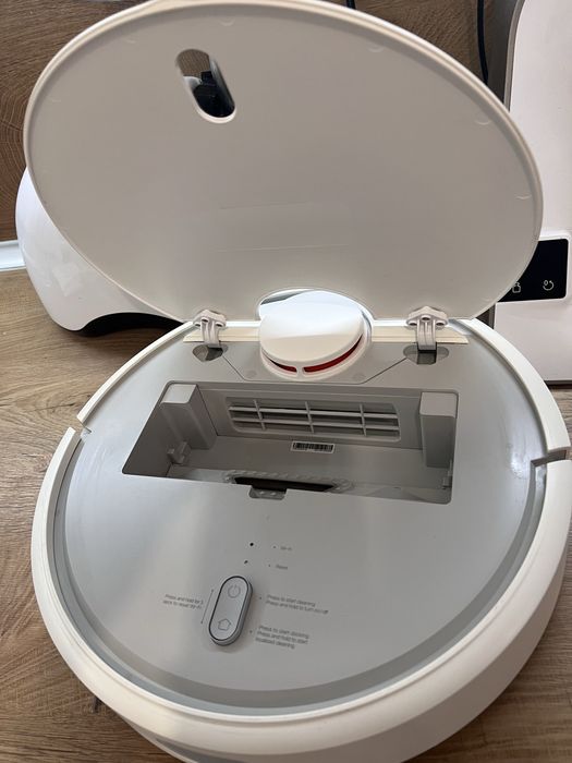 Робот прахосмукачка