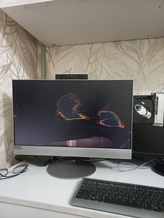 Lenovo IdeaCentre AIO 520-22IKL (2018)