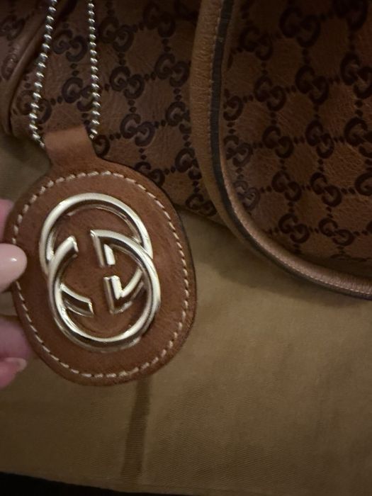 Чанта Gucci оригинален
