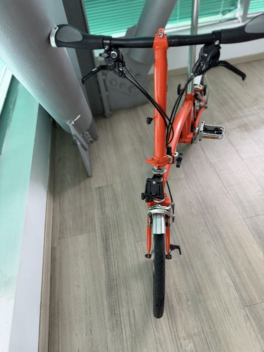 Brompton cumparata de noua Romania