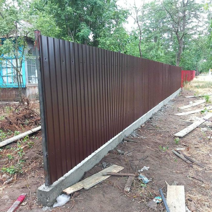 Garduri din sipca metalica, panou stil jaluzele, tabla, plasa si BCA