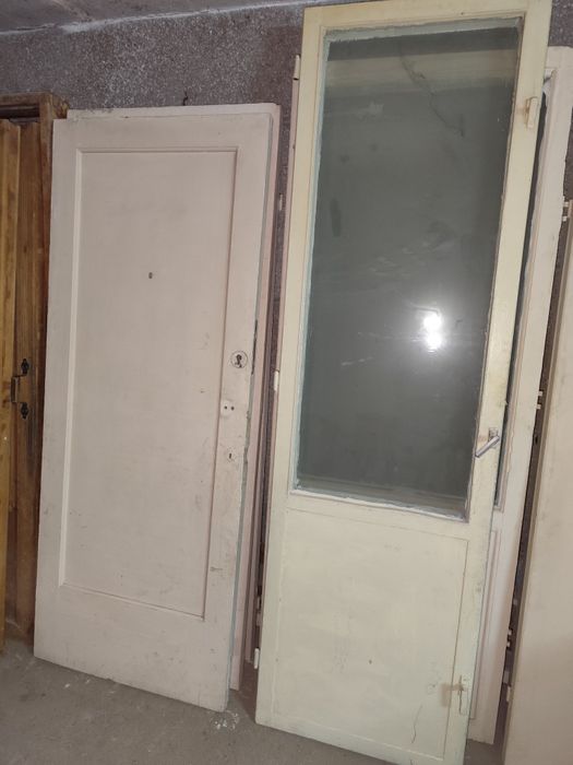 Эшик ва Ромлар 99 минг сумдан б/у срочно сотилади