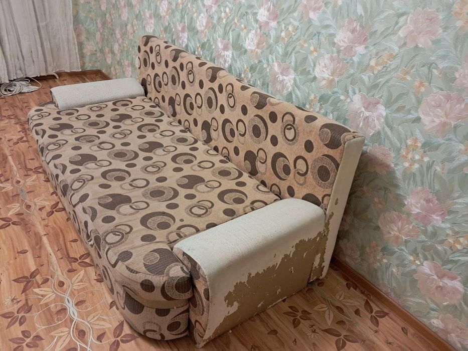 Продам диван б/у