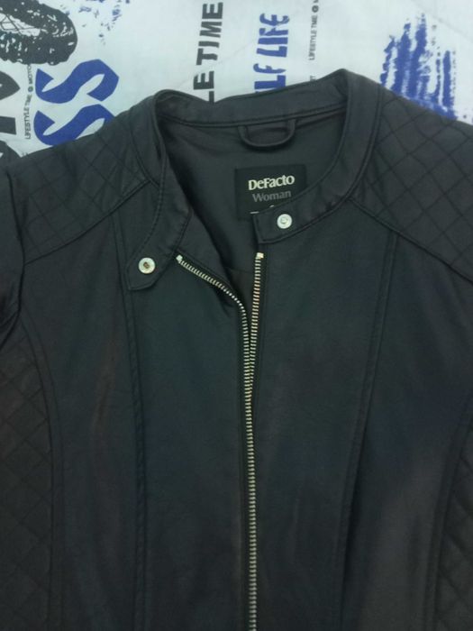 Дамско кожено яке