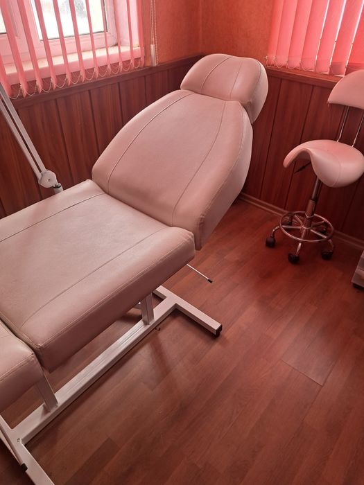 Козметична кушетка
