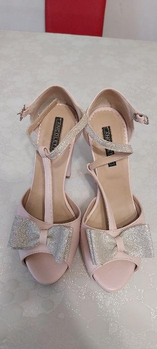 Sandale si pantofi din piele marimea 37