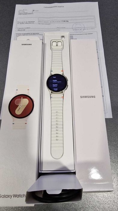 Часовник Samsung Galaxy Watch7 40mm 1г гаранция + резервна каишка
