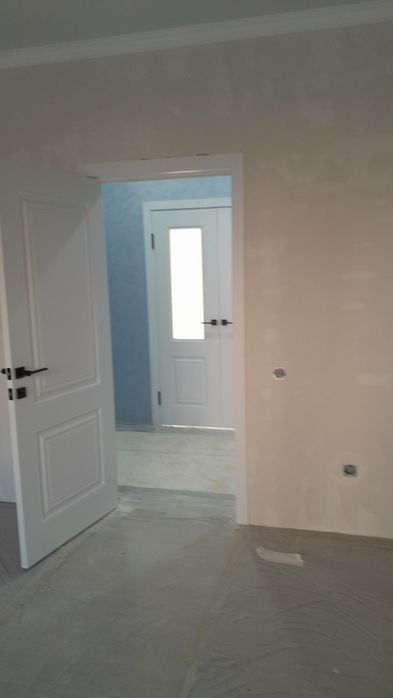 Установка межкомнатных дверей