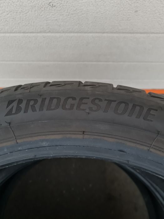 Летни гуми 2 броя BRIDGESTONE Turanza T005 225 40 R18 дот 3323