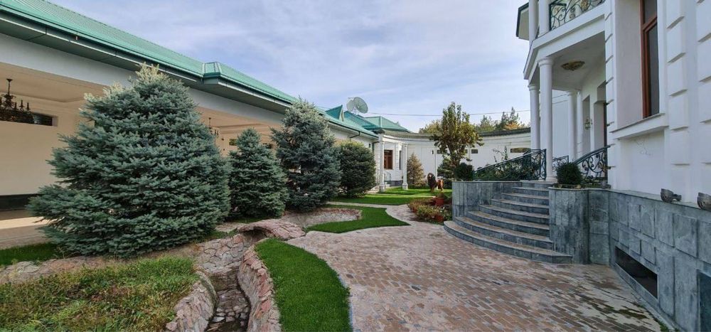 2 дома центр Луначарского 20 соток