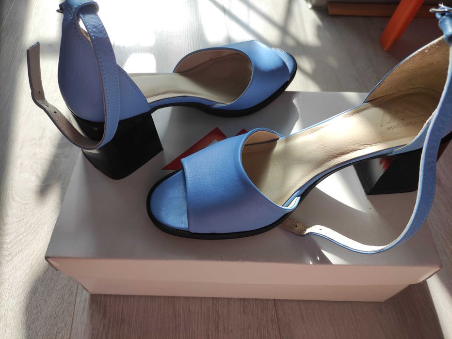 Дамски сандали на "Мак"