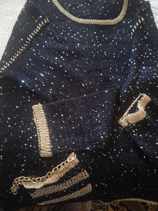 Очень красивые платья.