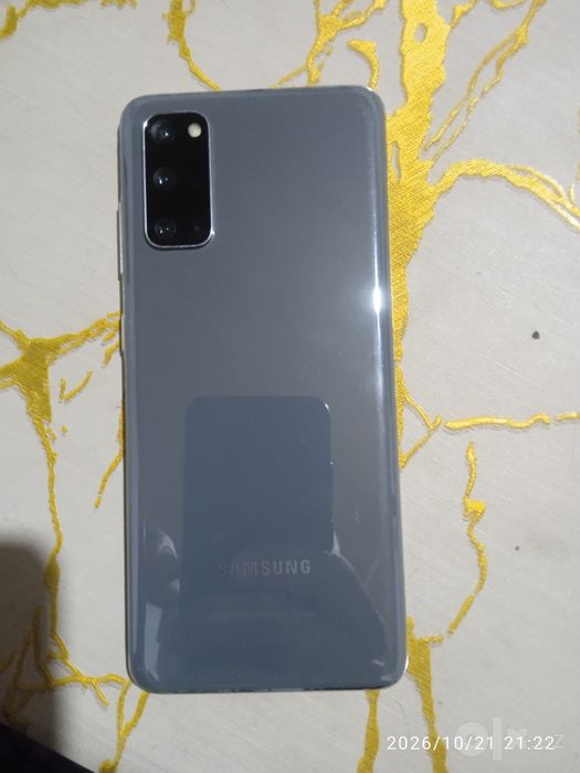 Samsung s20 .5g. 8+8/128