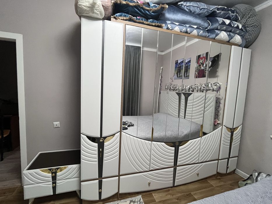 Мебель для спальной