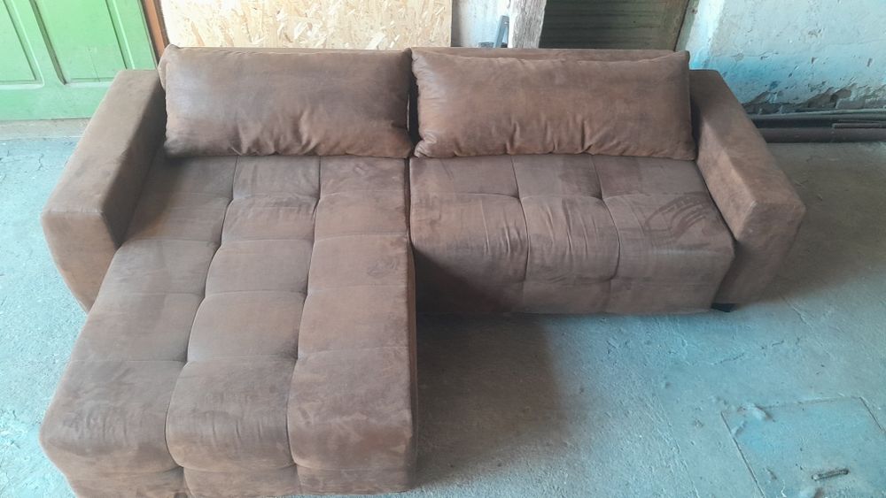 Vand coltar extensibil  500 lei