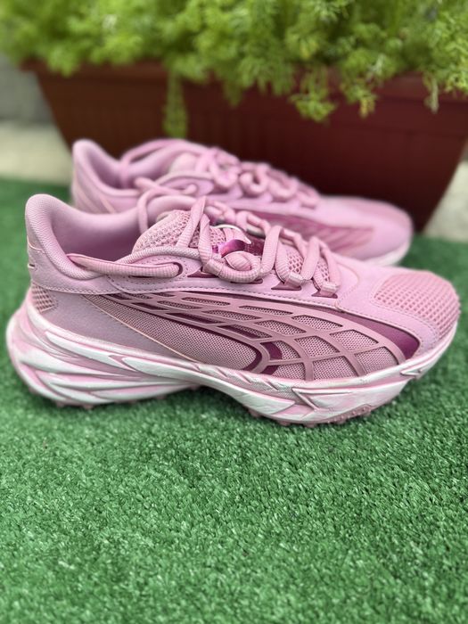 Puma 38,5 розови  маратонки