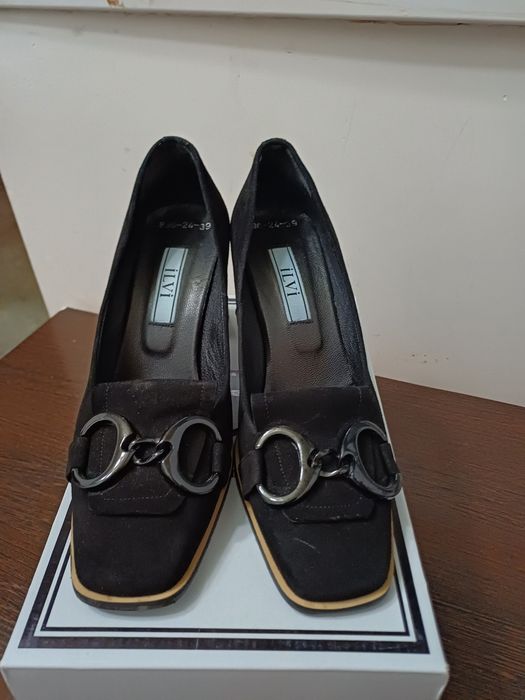 Туфли новые размер 38 и 39 .