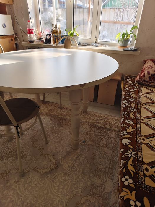 Продам стол со стульями