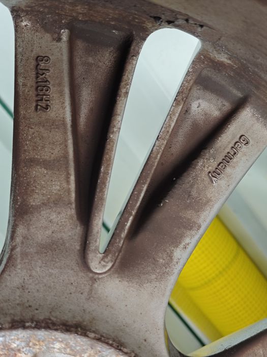 Set roti complete,jante OEM VW Chicago,anvelope Continental 235/45/18