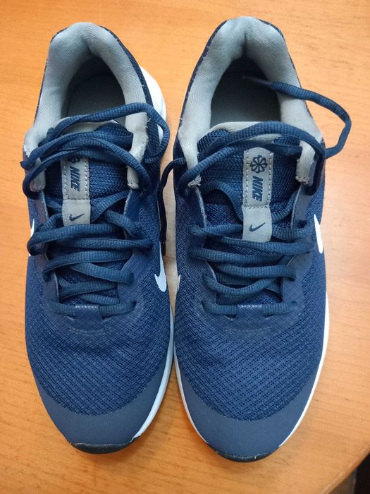 Маркови маратонки NIKE, номер 37,5