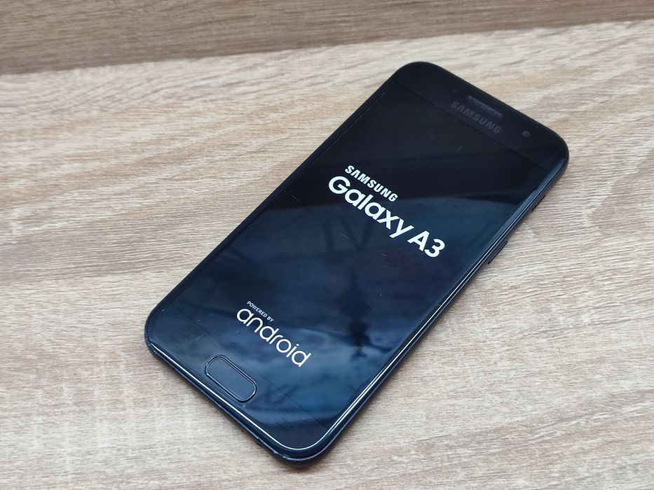 Samsung Galaxy A3 (2017) 16GB Black IMPECABIL