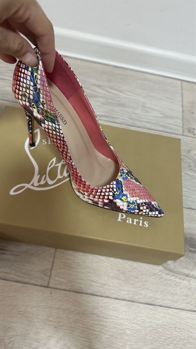 Размеры подходят s, m, обувь 36-37