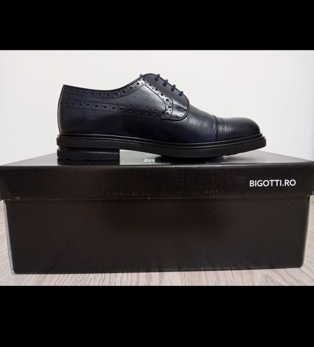 Vând pantofi Bigotti 40 noi