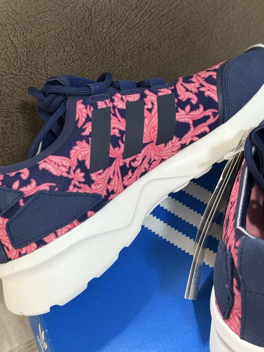 Adidas / Адидас чисто нови размер 37 1/3
