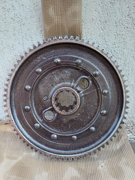 Coroana dreapta transmisie tractor U 650 ( Produs in Romania )