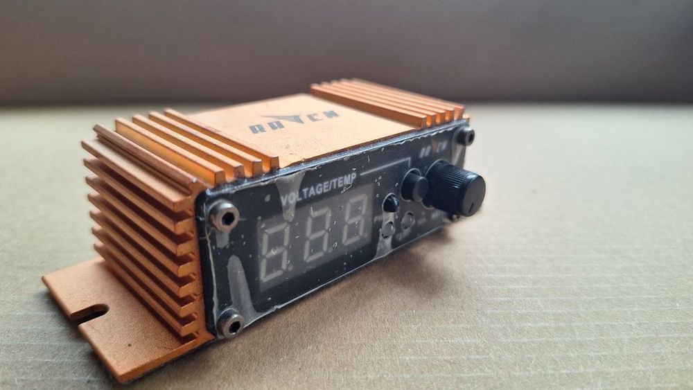 Продам усилитель.