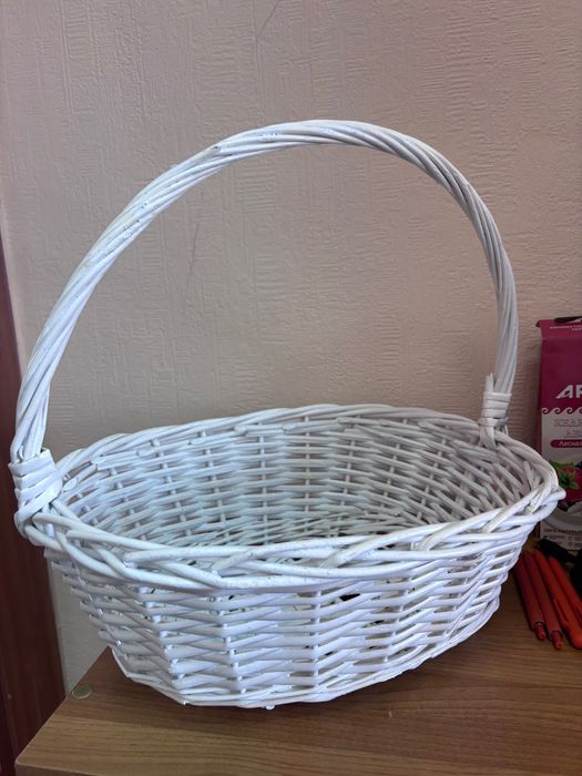 Корзины продам 3 штуки разные