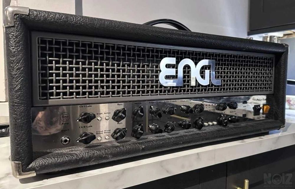 ENGL Powerball 100 mk1 + ENGL Z5 Footswitch