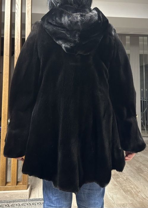 Женская норковая шуба