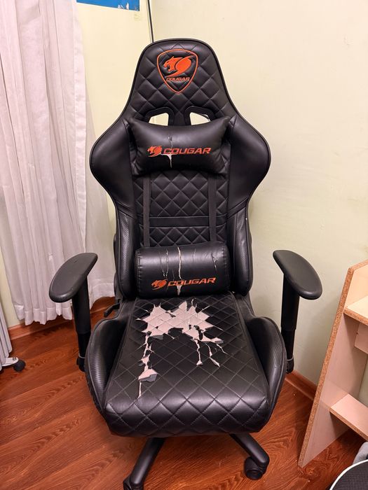 Игровое кресло Cougar