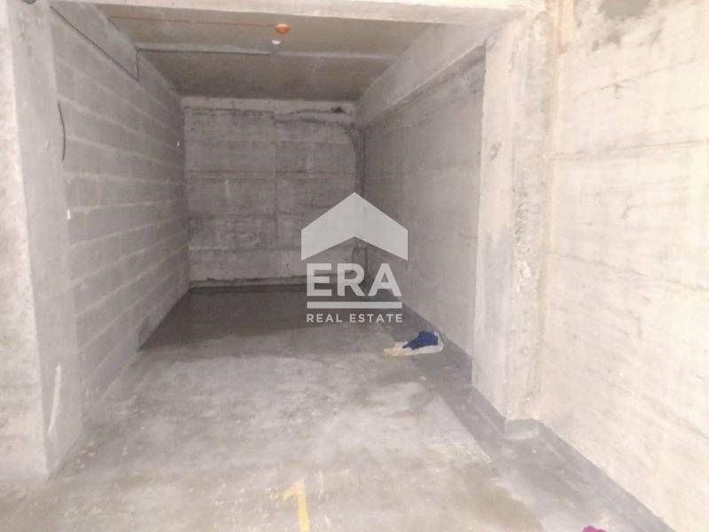 Продава се Гараж / Паркомясто в Варна, Кайсиева градина - 13 кв.м за 1347 €/кв.м - Снимка #4